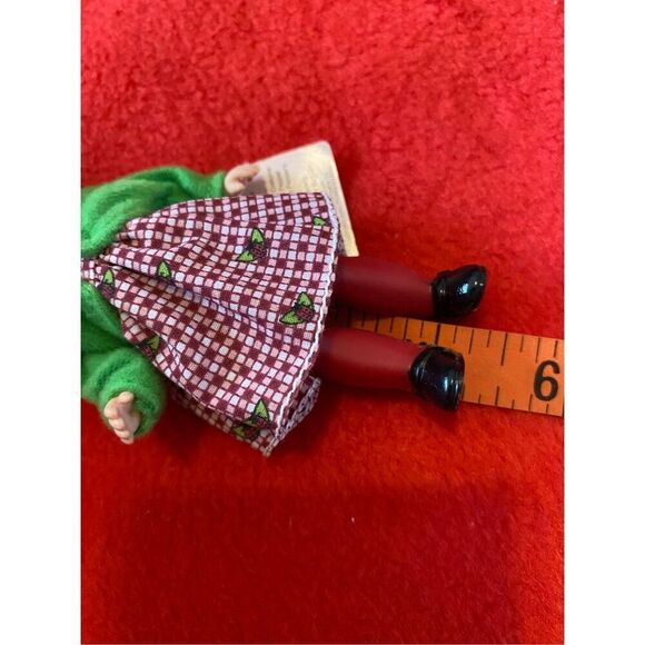 Lady Bug Girl Madame Alexander Mini Collectible Doll Mc Donalds Happy Meal Colle - Picture 7 of 8